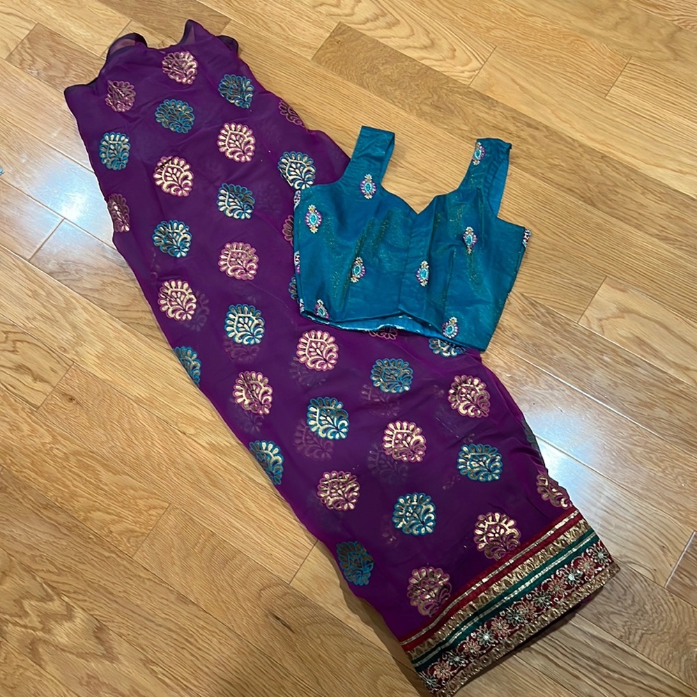 Indian Sari With Matching Blouse - image 1